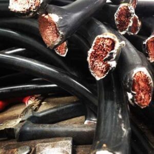 avcılar'da kablo alan hurdacı